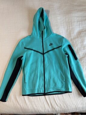 Size M Nike Tech Fleece Full Zip Hoodie